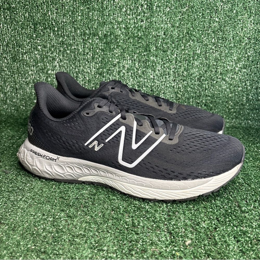 New Balance Men's Fresh Foam 880 V13 Black Size 12 EE Wide